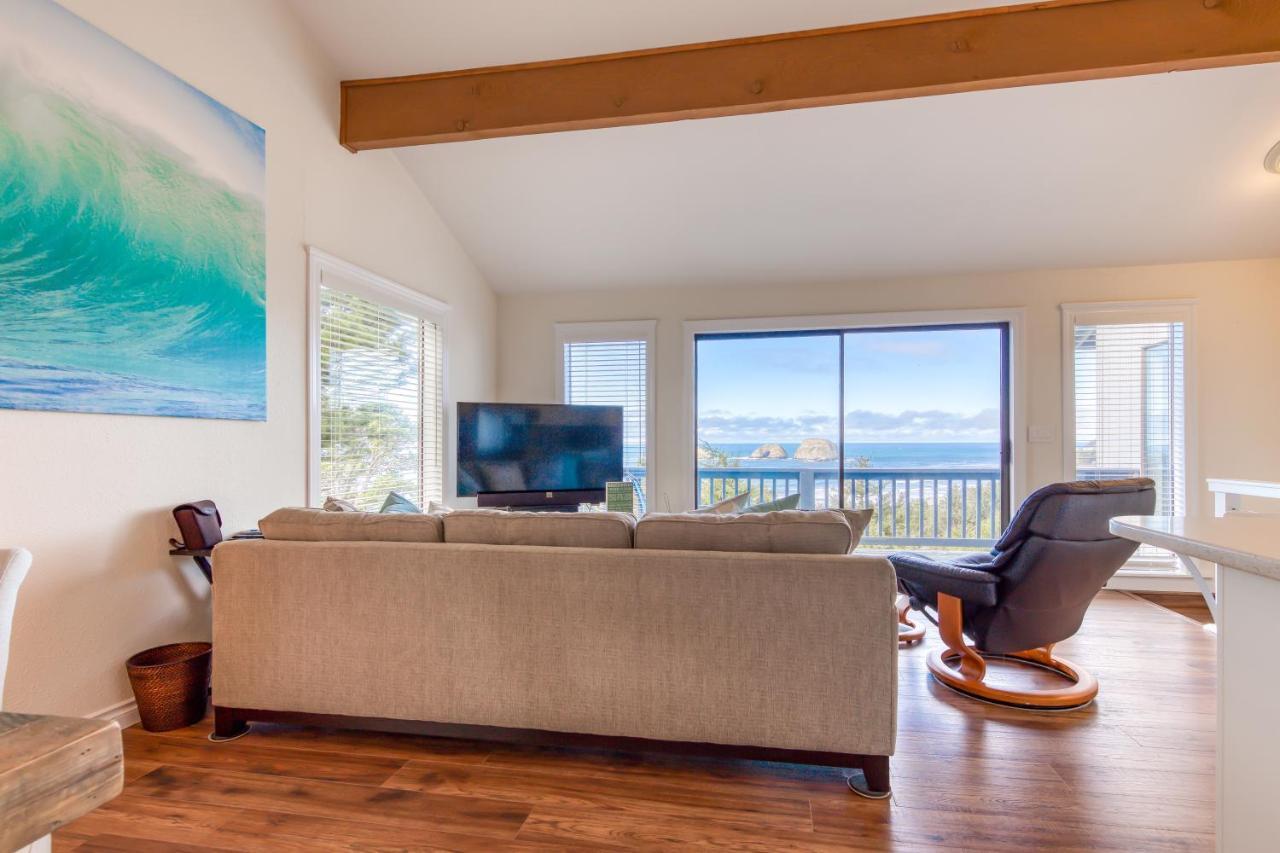 Coastal Comfort *